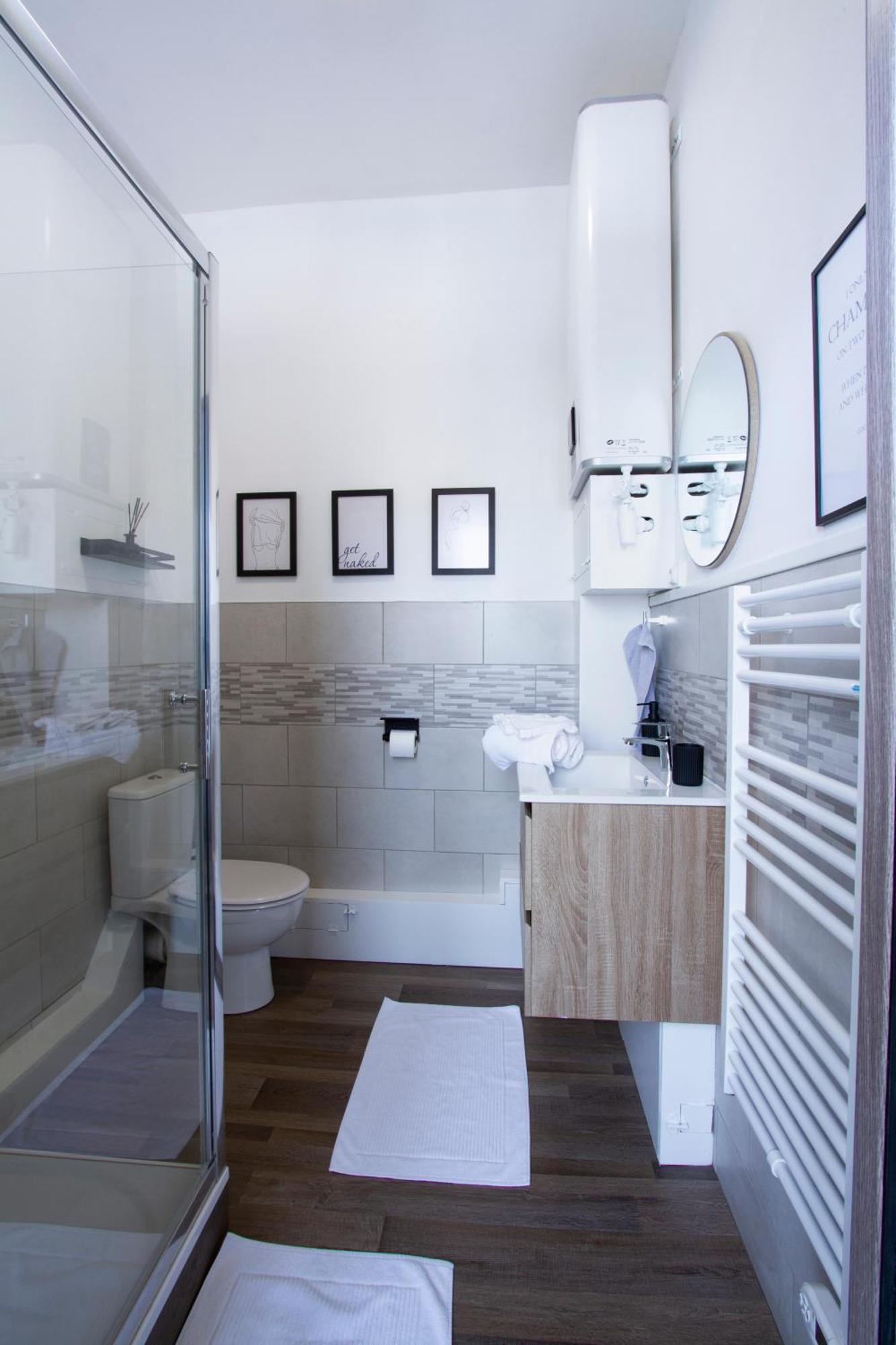 L'Hyper Centre - Netflix & Wifi - Literie Haut De Gamme - Check-In 24H24 - Goodmarning Chalons en Champagne Ngoại thất bức ảnh
