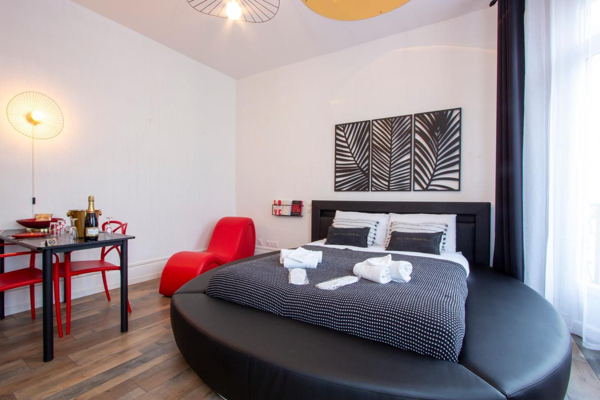 L'Hyper Centre - Netflix & Wifi - Literie Haut De Gamme - Check-In 24H24 - Goodmarning Chalons en Champagne Ngoại thất bức ảnh