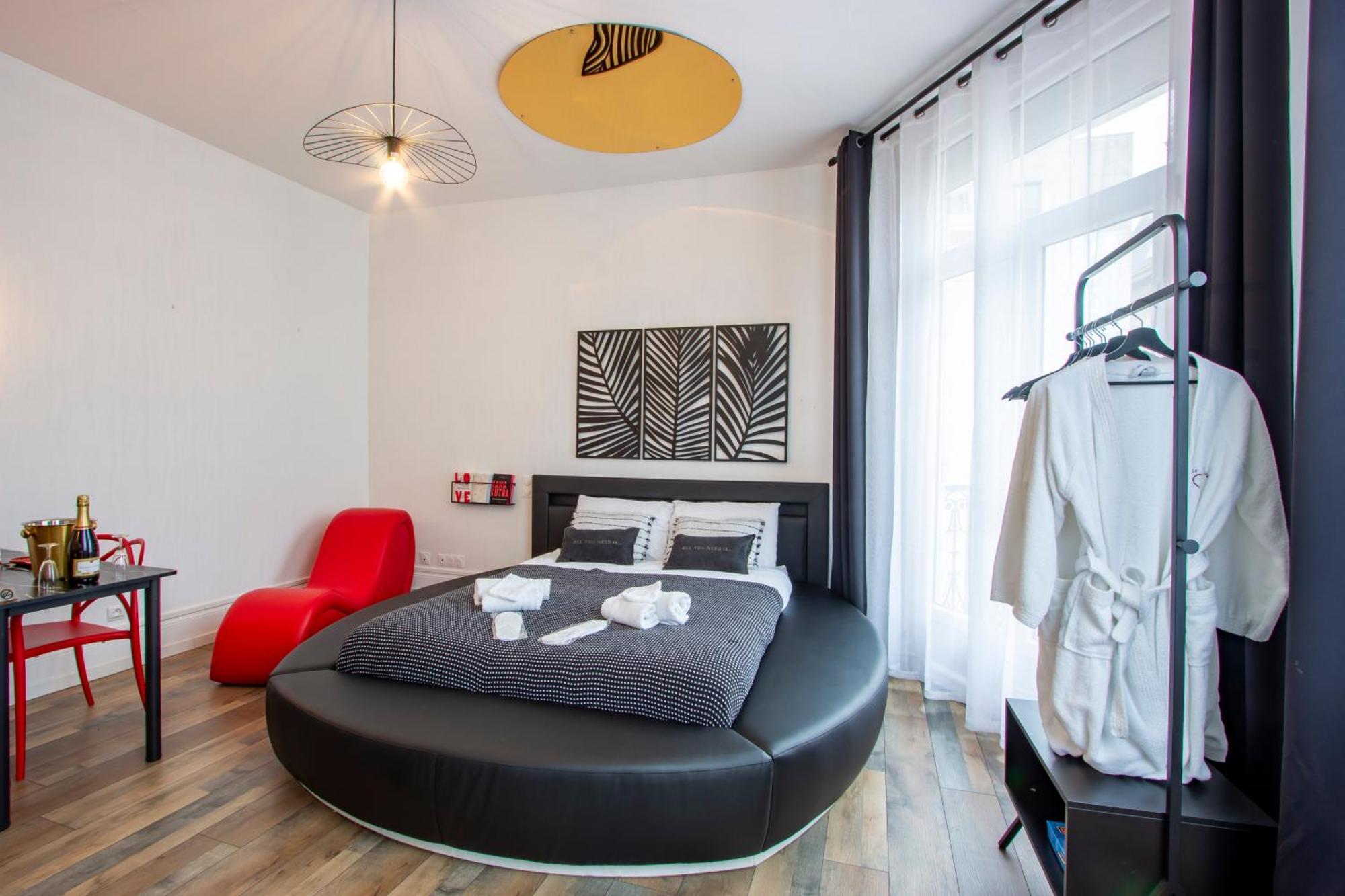 L'Hyper Centre - Netflix & Wifi - Literie Haut De Gamme - Check-In 24H24 - Goodmarning Chalons en Champagne Ngoại thất bức ảnh